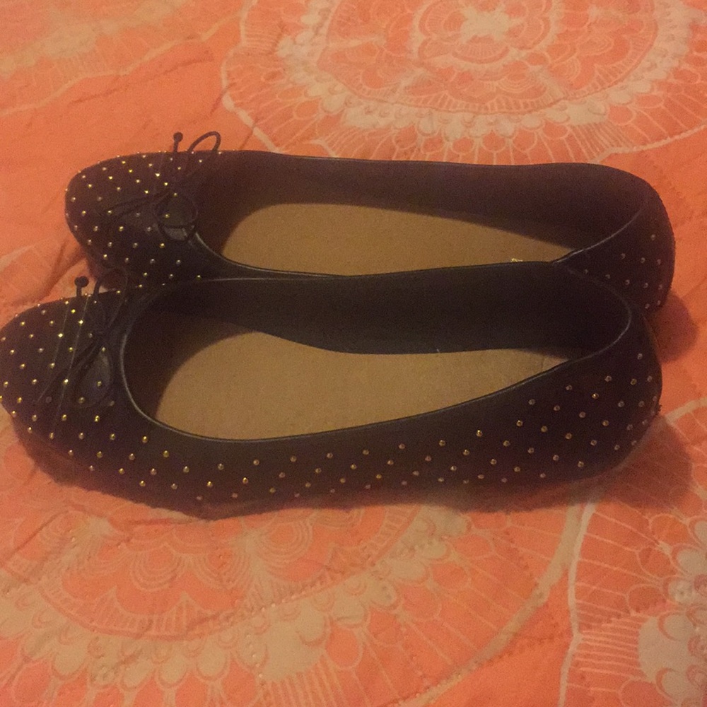 Cute Black flats with gold studs